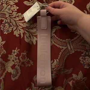 Lululemon never lost keychain pink